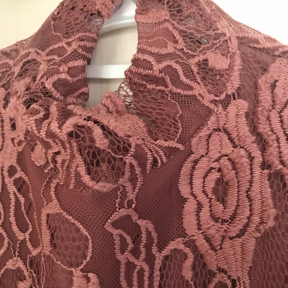 Beautiful Laced Top Dress - Picture 3 of 5